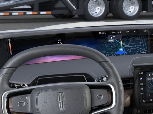 New 2026 Lincoln Nautilus Reserve AWD/4WD image 13