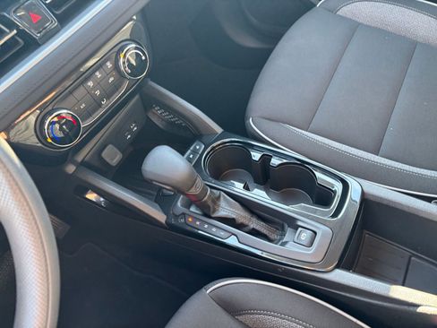 Used 2025 Chevrolet TrailBlazer LT image 39