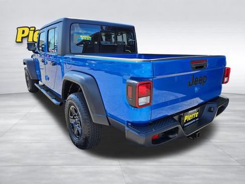 Used 2023 Jeep Gladiator Sport w/ Trailer Tow Package AWD/4WD image 3