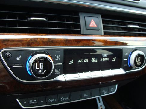 Used 2018 Audi A4 2.0T allroad Premium Plus image 17