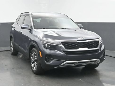 Used 2023 Kia Seltos EX AWD/4WD image 4