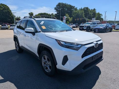 Used 2023 Toyota RAV4 XLE w/ Convenience Package AWD/4WD image 7