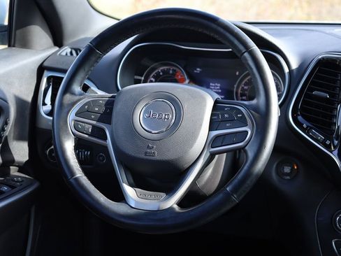 Used 2020 Jeep Cherokee High Altitude image 22