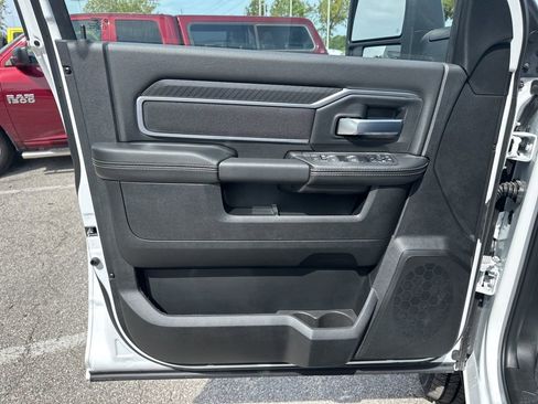 New 2025 RAM 2500 Big Horn AWD/4WD image 59