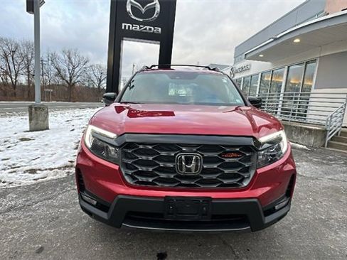 Used 2023 Honda Passport TrailSport image 3