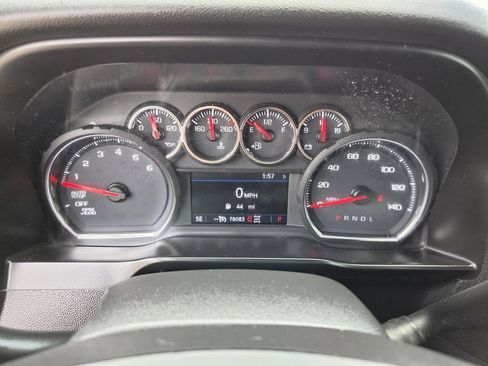 Used 2019 Chevrolet Silverado 1500 LT Trail Boss AWD/4WD image 6