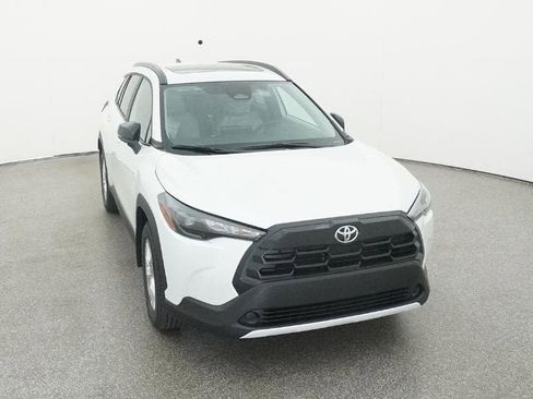 New 2026 Toyota Corolla Cross LE w/ Moonroof Package FWD image 14