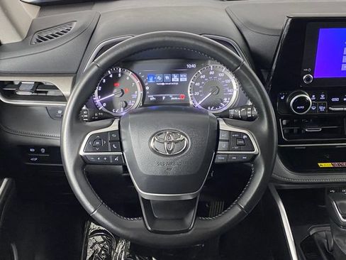 Certified 2025 Toyota Highlander XLE AWD/4WD image 21