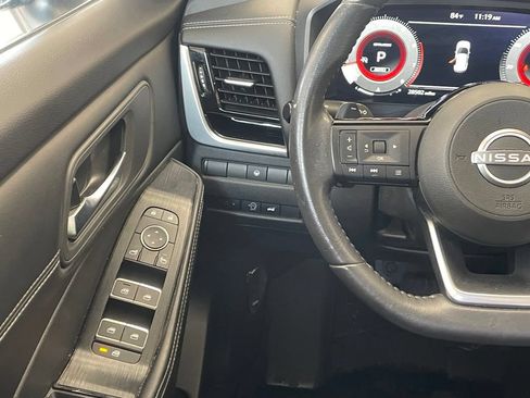 Certified 2024 Nissan Rogue SL AWD/4WD image 12
