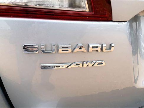 Used 2018 Subaru Outback 2.5i Premium AWD/4WD image 33