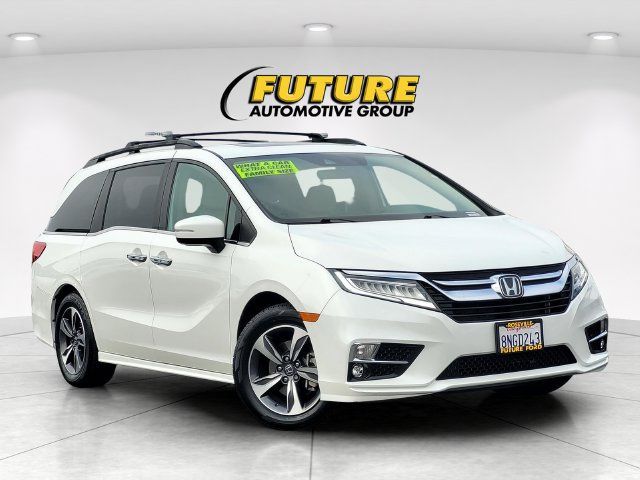 Used 2020 Honda Odyssey Touring image 1