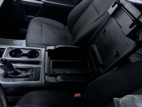 Used 2019 Ford F150 XLT w/ Equipment Group 302A Luxury AWD/4WD image 27