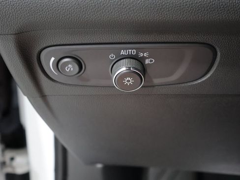 Used 2023 Buick Envision Essence AWD/4WD image 30