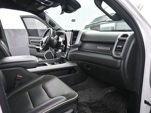 Used 2023 RAM 1500 Laramie AWD/4WD image 21