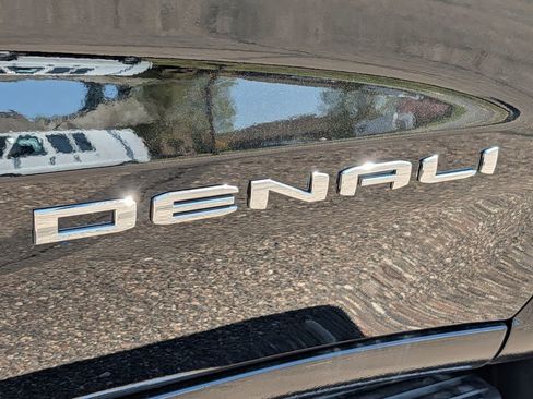 New 2026 GMC Sierra 1500 Denali w/ Denali Reserve Package AWD/4WD image 22
