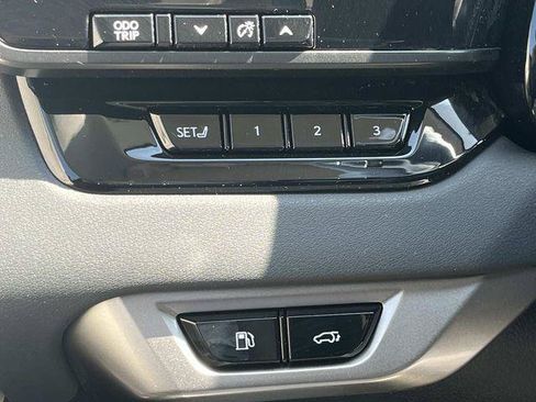 Certified 2024 Lexus RX 350 AWD w/ Convenience Package image 36