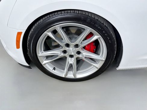 Used 2021 Chevrolet Camaro LT w/ RS Package image 27