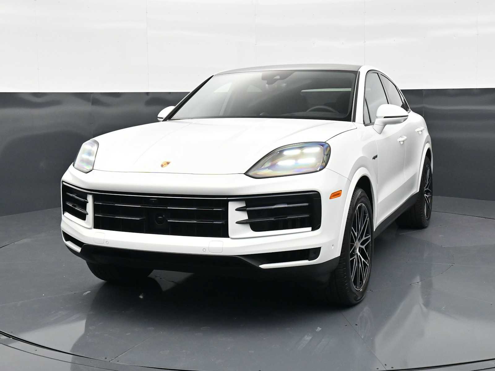 New 2025 Porsche Cayenne E-Hybrid Coupe AWD/4WD image 36
