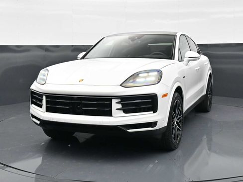 New 2025 Porsche Cayenne E-Hybrid image 36