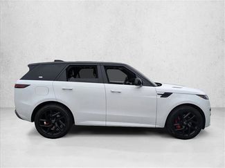 Used 2024 Land Rover Range Rover Sport Dynamic SE video 2