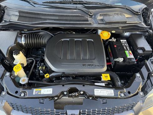 Used 2020 Dodge Grand Caravan GT FWD image 18