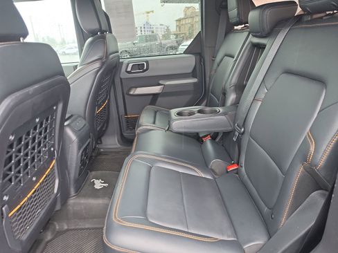 Used 2022 Ford Bronco Badlands AWD/4WD image 17