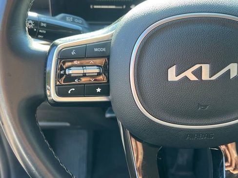 Certified 2024 Kia Sorento S image 20
