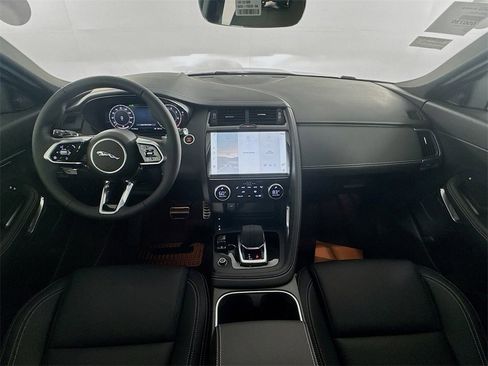 New 2024 Jaguar E-PACE R-Dynamic SE image 22