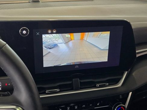 Certified 2025 Chevrolet Equinox LT AWD/4WD image 24
