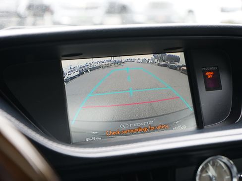 Used 2014 Lexus ES 350 w/ Premium Package FWD image 24
