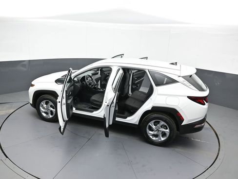 Certified 2023 Hyundai Tucson SE image 43