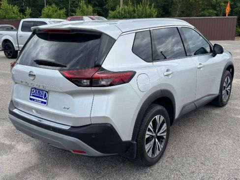Used 2021 Nissan Rogue SV w/ Premium Package FWD image 6