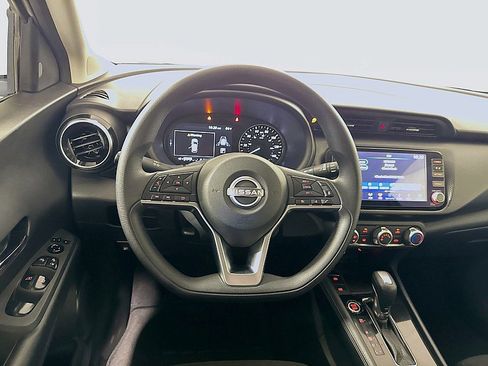 Used 2024 Nissan Kicks SV FWD image 21
