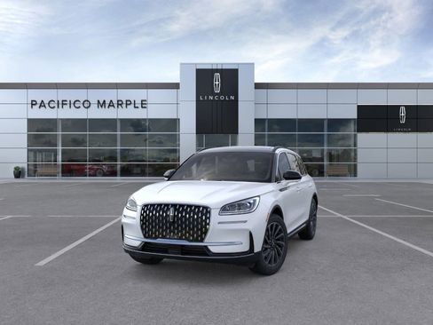 New 2026 Lincoln Corsair Reserve image 2