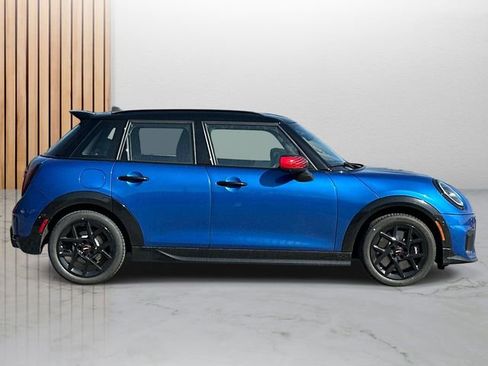New 2026 MINI Cooper S image 2