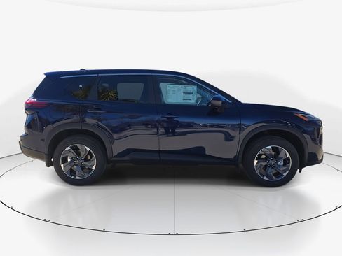 New 2026 Nissan Rogue SV image 8