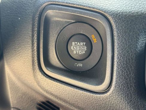 Used 2024 Jeep Wrangler Unlimited Sport AWD/4WD image 24