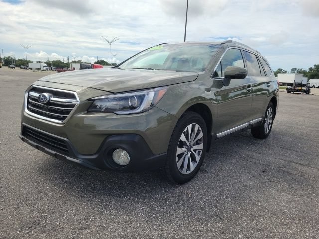 Used 2019 Subaru Outback 3.6R Touring AWD/4WD image 2