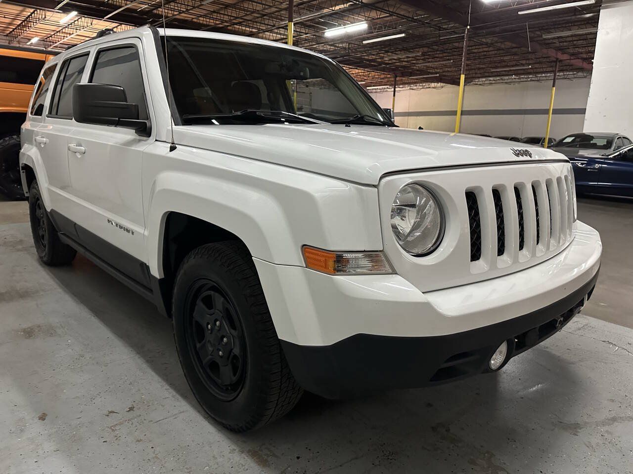 Used 2016 Jeep Patriot Sport w/ Power Value Group FWD image 10