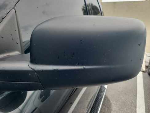 Used 2017 RAM 1500 Express RWD image 6