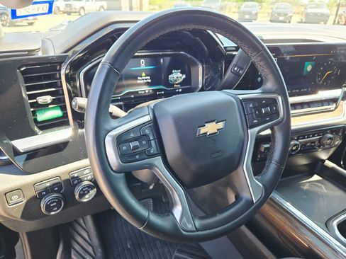 Used 2024 Chevrolet Silverado 2500 LT w/ Texas Edition image 9