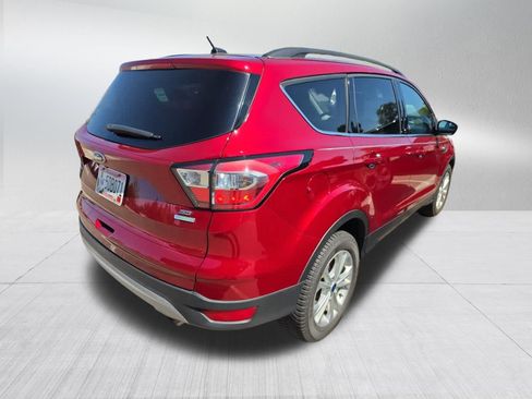 Used 2018 Ford Escape SE FWD image 3