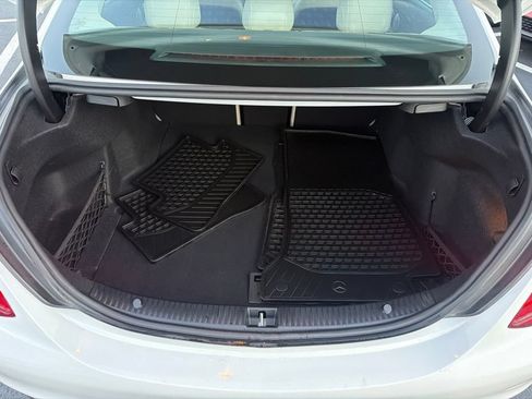 Used 2019 Mercedes-Benz C 300 4MATIC Sedan image 8