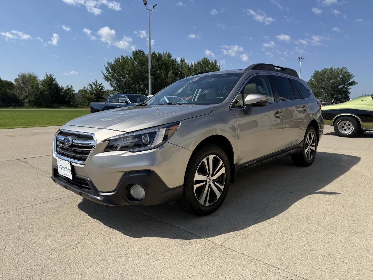 Used 2018 Subaru Outback 2.5i Limited AWD/4WD image 2