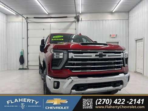 Used 2025 Chevrolet Silverado 2500 LTZ w/ LTZ Convenience Package image 1