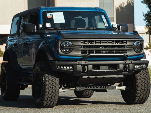 Used 2022 Ford Bronco 4-Door image 9