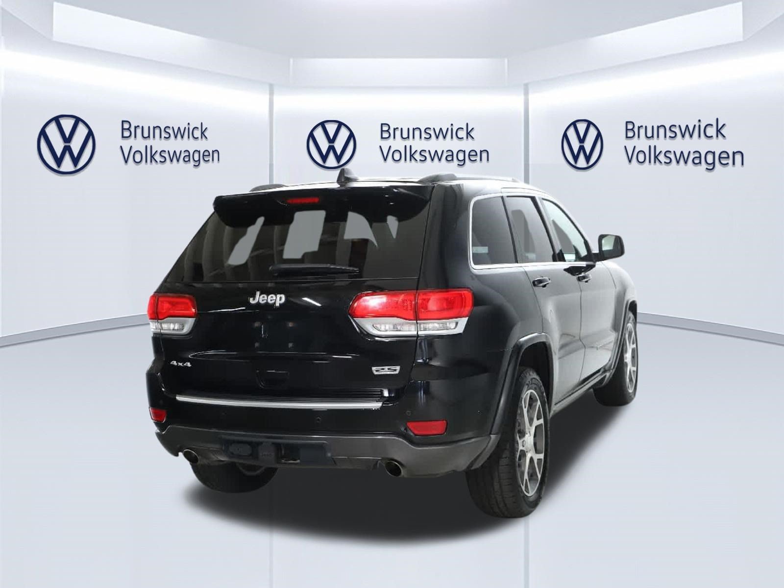 Used 2018 Jeep Grand Cherokee Limited AWD/4WD image 47