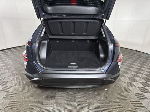 Used 2025 Hyundai Kona SEL FWD image 32
