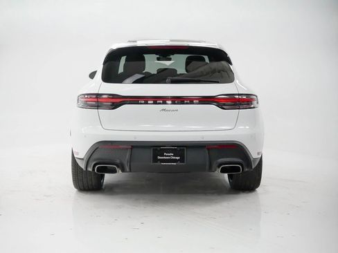 Certified 2025 Porsche Macan image 11