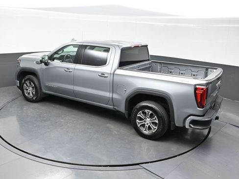Used 2025 GMC Sierra 1500 SLT AWD/4WD image 42